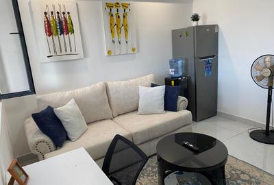 Serviced 1 Bed Apartment with En Suite at Westlands Road - 3
