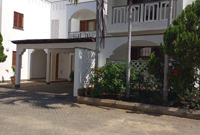 4 Bed Townhouse with En Suite in Nyali Area