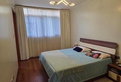 3 Bed Apartment with En Suite in Westlands Area - 3