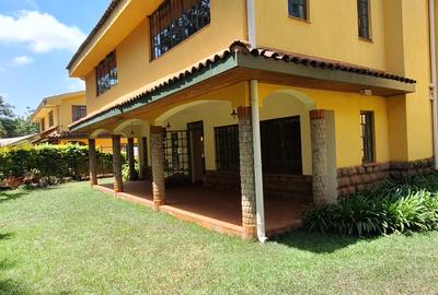 4 Bed Townhouse with En Suite at Lavington Green - 3