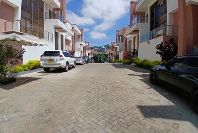 5 Bed Townhouse with En Suite at Lavington Green - 2