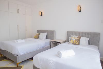 Serviced 2 Bed Apartment with En Suite at Kitale Lane - 3