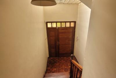 6 Bed Townhouse with En Suite in Lavington - 4