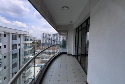 3 Bed Apartment with En Suite at Valley Arcade - 3