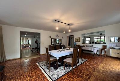 4 Bed House with En Suite at Karen Plains