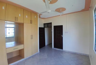 4 Bed Apartment with En Suite in Nyali Area - 3