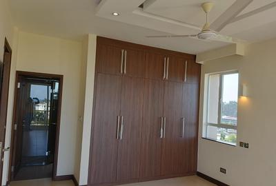 Serviced 2 Bed Apartment with En Suite at Nyali