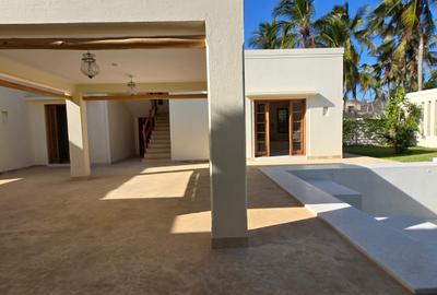3 Bed Villa with En Suite in Watamu - 4