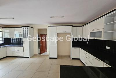 5 Bed House with En Suite in Kitisuru