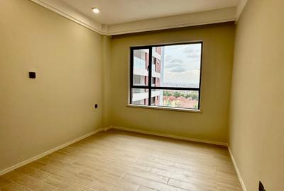 1 Bed Apartment with En Suite in Lavington