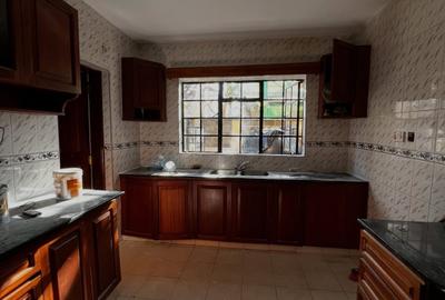 4 Bed Townhouse with En Suite in Lavington - 3