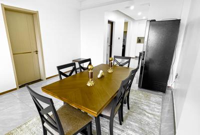 Serviced 2 Bed Apartment with Parking in Riverside - 3