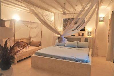6 Bed Villa with En Suite in Watamu - 3