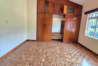 5,000 ft² Commercial Property with Service Charge Included in Gigiri
