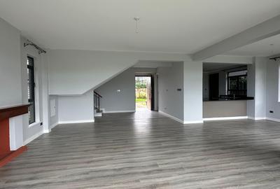 4 Bed Villa with En Suite at Off Kiambu Rd