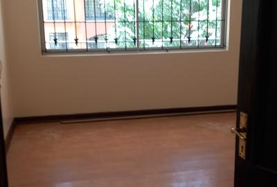 3 Bed Apartment with En Suite in Kileleshwa - 3