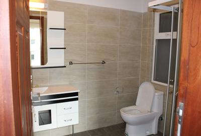 2 Bed Apartment with En Suite in Kileleshwa - 4