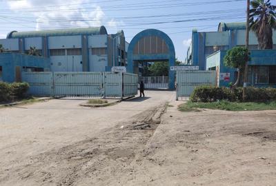 Warehouse with Service Charge Included at Mombasa Nairobi Highway