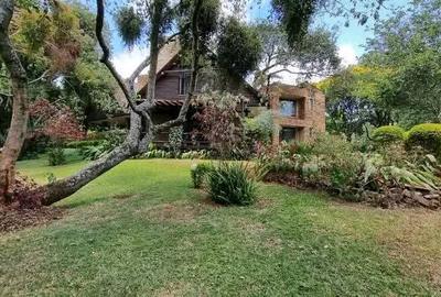 5 Bed House with En Suite in Lake View - 2