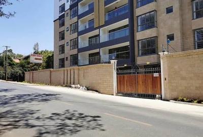 Serviced 3 Bed Apartment with En Suite at Othaya Rd - 2