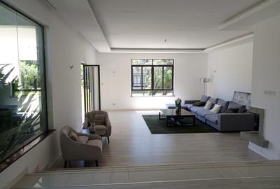 5 Bed House with En Suite in Karen
