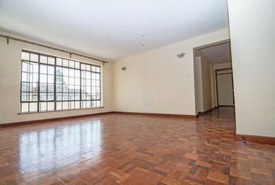 3 Bed Apartment with En Suite in Ngong Road