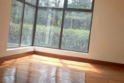 5 Bed Townhouse with En Suite in Karen - 4