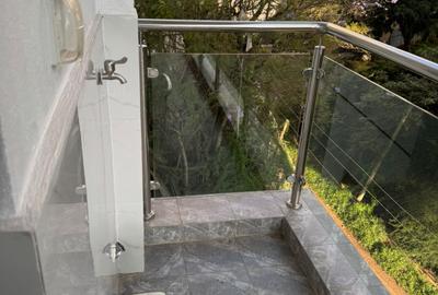 2 Bed Apartment with En Suite at Riverside Drive - 2