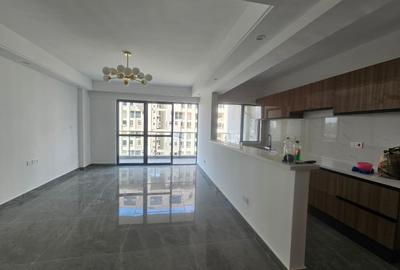 3 Bed Apartment with En Suite at Riverside Dr