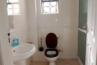 Serviced 3 Bed Apartment with En Suite at Westland