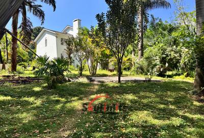 4 Bed House with En Suite at Runda - 2