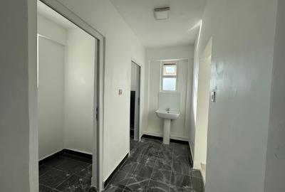 Studio Apartment with Swimming Pool at Sports Road - 4