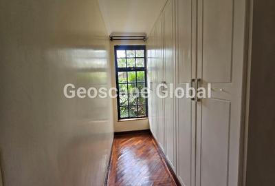 5 Bed House with En Suite in Karen