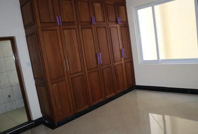 4 Bed Apartment with En Suite in Nyali Area