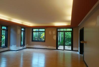 5 Bed Townhouse with En Suite at Lavington