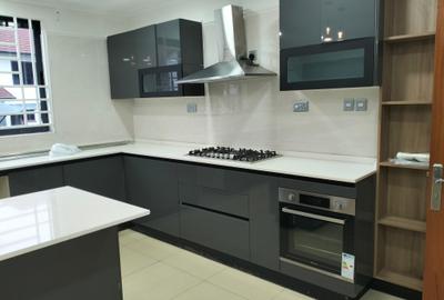 4 Bed Townhouse with En Suite in Kiambu Road