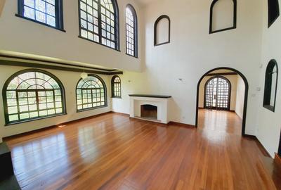 4 Bed Townhouse with En Suite at Riverside - 4