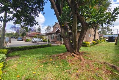 5 Bed Townhouse with En Suite at Lavington Green - 3
