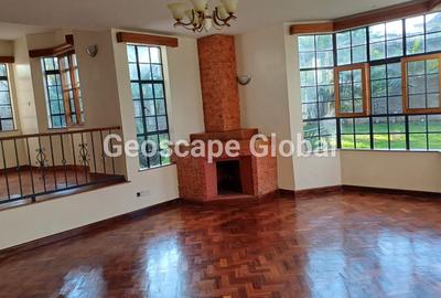 5 Bed House with En Suite in Runda - 3