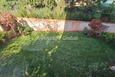 4 Bed Apartment with En Suite in Rosslyn