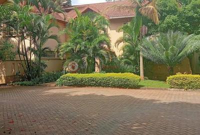 4 Bed Villa with En Suite at Old Kitisuru