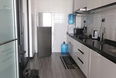 Furnished 2 Bed Apartment with En Suite at Wood Avenue
