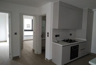 Serviced 3 Bed Apartment with En Suite in Riverside