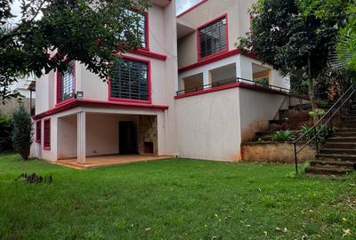 4 Bed Villa with En Suite in Runda