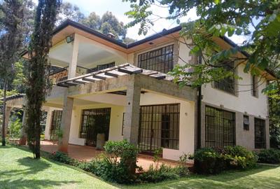 4 Bed House with En Suite at Miotoni - 2