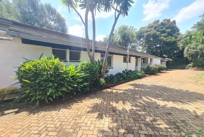 4 Bed House with En Suite at Loresho - 2