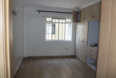 3 Bed Apartment with En Suite in Riruta