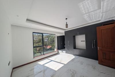 Serviced 3 Bed Apartment with En Suite in Kileleshwa