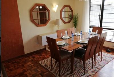 6 Bed House with En Suite in Katani