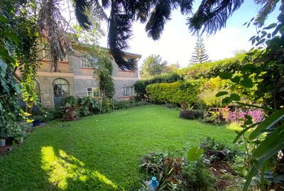 3 Bed House with En Suite in Runda - 2